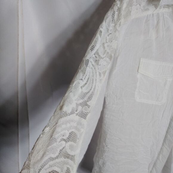 Kut from the Kloth button up shirt - Picture 3 of 6